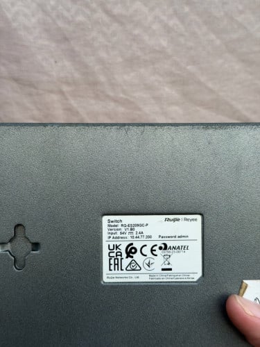 Switch RG-ES209GC-P second hand
