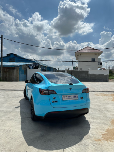Tesla Model Y 2022