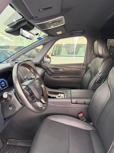 Toyot alphard 2023