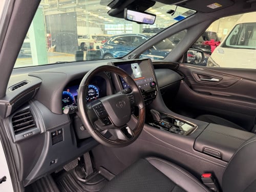 Toyot alphard 2023