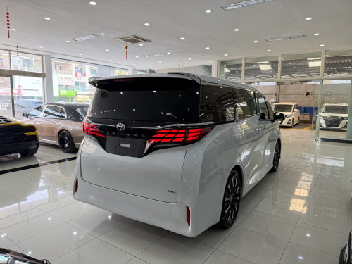 Toyot alphard 2023
