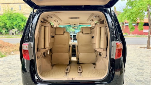 Toyota alphard 2010 up 2018