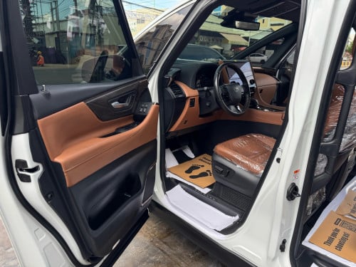 Toyota Alphard 2024 Executive lounge 7 seats Full options ទ្វាបុឺតអូតូ ឡាននៅថ្មីដូចខ្លាញ់គោ