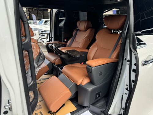 Toyota Alphard 2024 Executive lounge 7 seats Full options ទ្វាបុឺតអូតូ ឡាននៅថ្មីដូចខ្លាញ់គោ