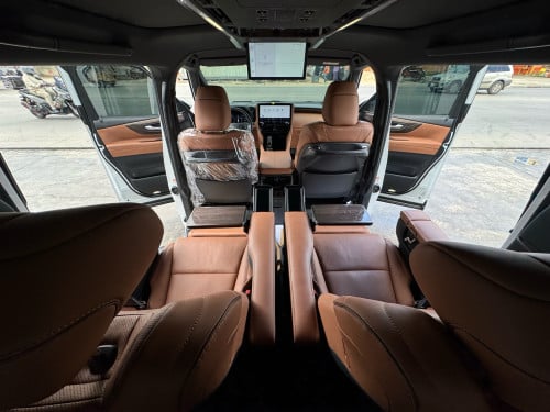 Toyota Alphard 2024 Executive lounge 7 seats Full options ទ្វាបុឺតអូតូ ឡាននៅថ្មីដូចខ្លាញ់គោ