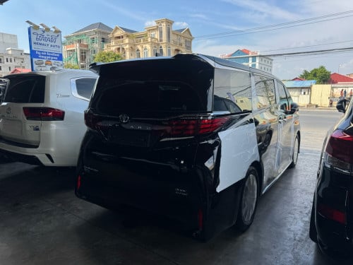 Toyota Alphard 2024 Executive lounge 7 seats Full options  ឡាននៅថ្មីដូចខ្លាញ់គោ