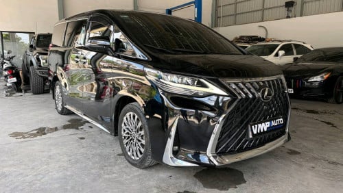 TOYOTA ALPHARD EXECUTIVE LOUNGE