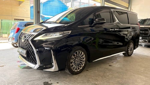 TOYOTA ALPHARD EXECUTIVE LOUNGE