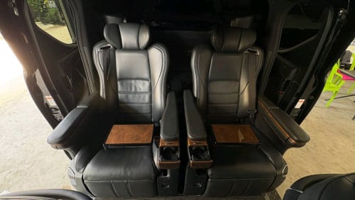 TOYOTA ALPHARD EXECUTIVE LOUNGE