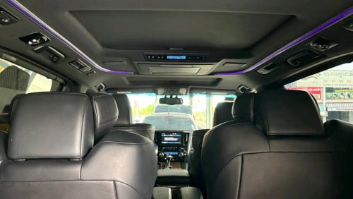TOYOTA ALPHARD EXECUTIVE LOUNGE