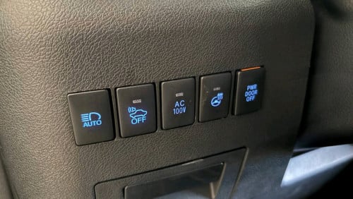 TOYOTA ALPHARD EXECUTIVE LOUNGE