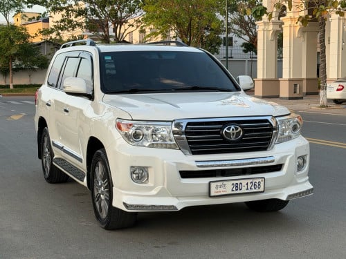 Toyota Land Cruiser 2012 V6សាំង full (អារ៉ាប់)