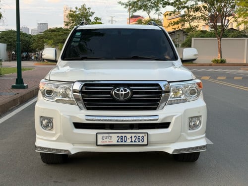 Toyota Land Cruiser 2012 V6សាំង full (អារ៉ាប់)