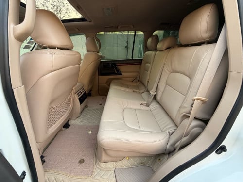 Toyota Land Cruiser 2012 V6សាំង full (អារ៉ាប់)