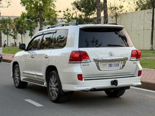 Toyota Land Cruiser 2012 V6សាំង full (អារ៉ាប់)
