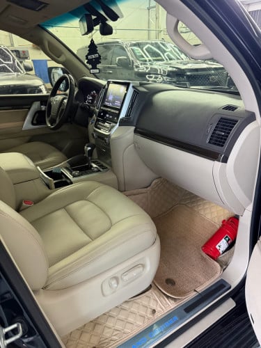 Toyota Land Cruiser 2019