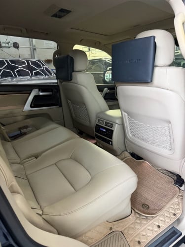 Toyota Land Cruiser 2019