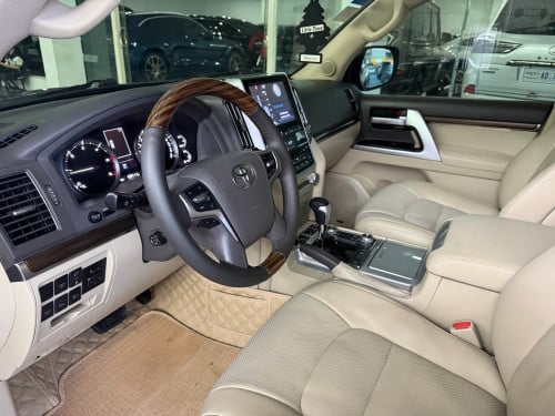Toyota Land Cruiser 2019