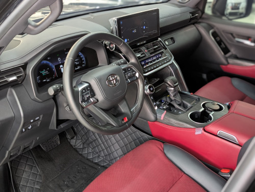 Toyota Land Cruiser GR Sport 2025