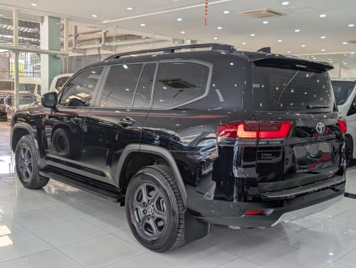 Toyota Land Cruiser GR Sport 2025