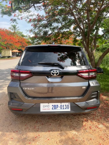 Toyota Riaze 2022 លក់ តំលៃចចារគ្នាបាន