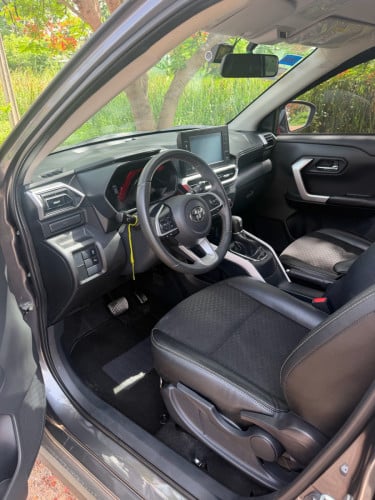 Toyota Riaze 2022 លក់ តំលៃចចារគ្នាបាន