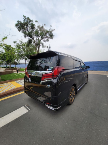 Toyota Vellfire 2015 up Alphard 2022 full option