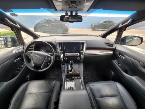 Toyota Vellfire 2015 up Alphard 2022 full option