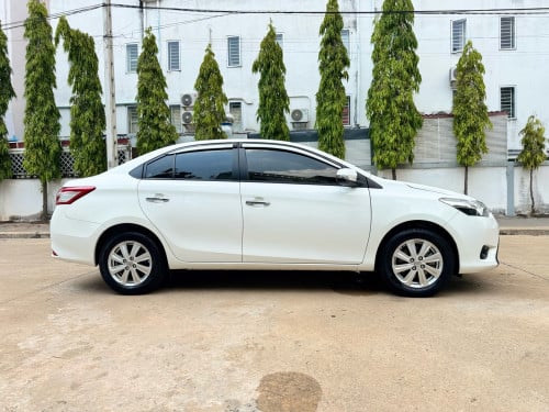 Toyota . Vios . ឆ្នាំ . 017 - ហ្វូល  ខ្លាញ់​គោ​