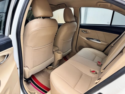 Toyota . Vios . ឆ្នាំ . 017 - ហ្វូល  ខ្លាញ់​គោ​