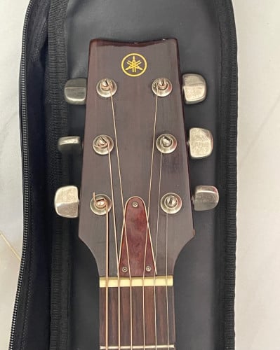 Yamaha FG-130