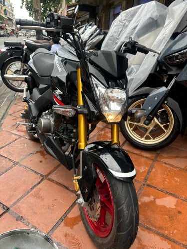 Z125