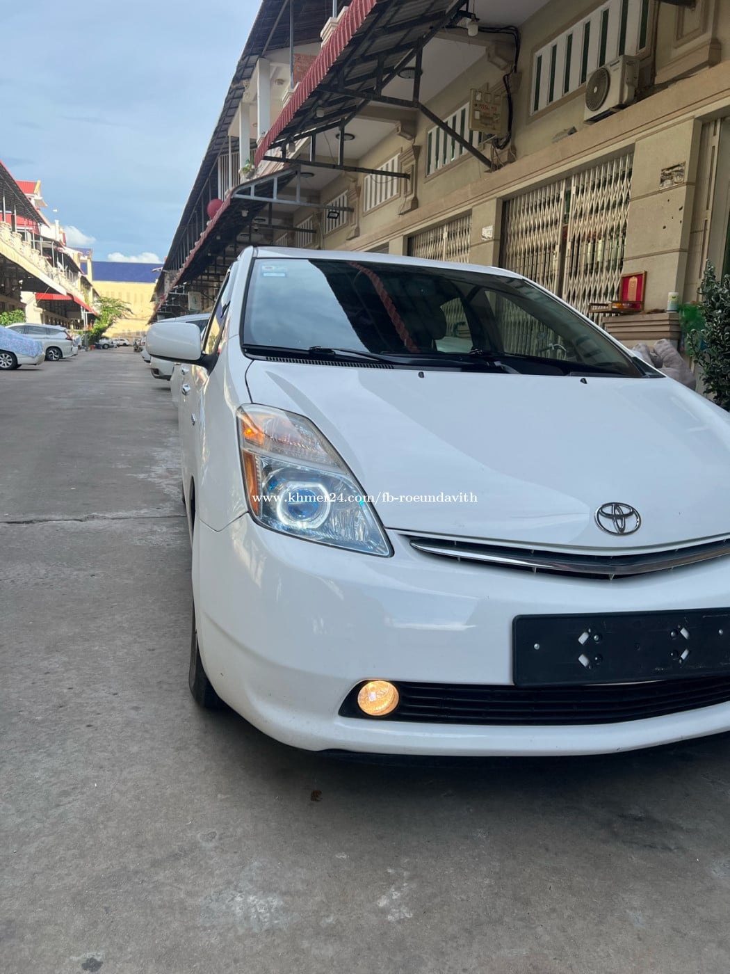 ឡានលក់ម្ចាស់ដេីមផ្ទាល់