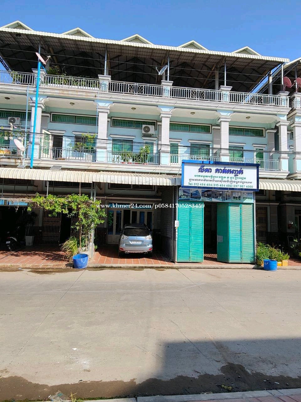 ផ្ទះលក់នៅបុរី ធូលន ចោមចៅមាន៤បន្ទប់គេង ៥បន្ទប់ទឹក នៅជាប់ផ្លូវធំ ផ្លូវក្លោងទ្វារផ្សារ លនស៊ីធីចោមចៅ