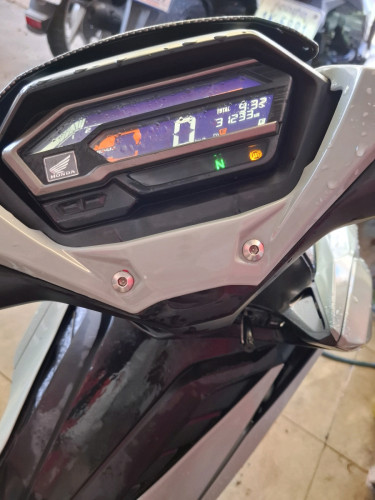 ម៉ួតួលក់