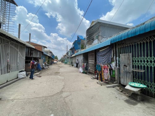 ផ្ទះកែងឌឿងហែម​ អាចរកសុីបាន​ លក់ប្រញ៉ាប់លុយ