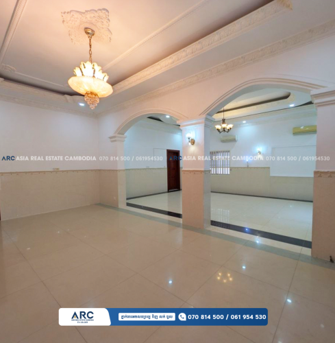 ផ្ទះវីឡាសម្រាប់លក់និងជួល ស្ថិតនៅផ្សារដើមថ្កូវ