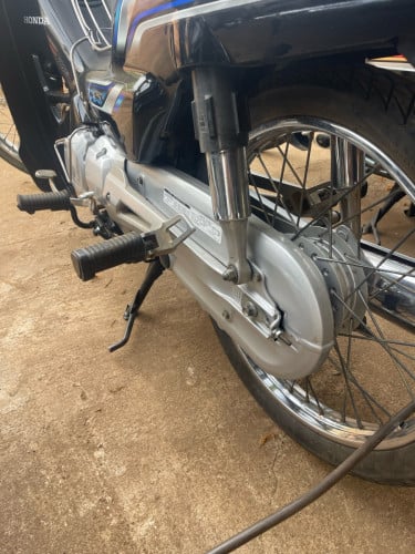 រៀបចំហើយស្កុតហើយមួយជុំ