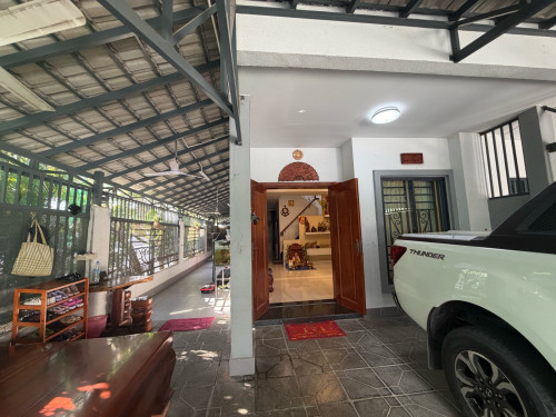 ផ្ទះវិឡាកូនកាត់លក់