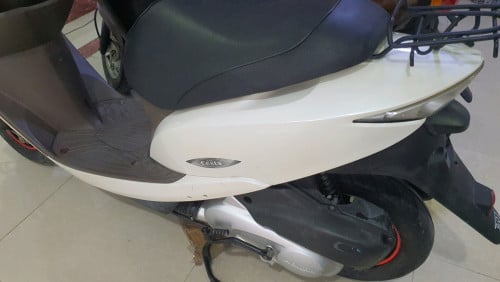 សានុំស៊ិន
