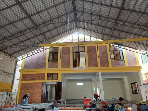 ឃ្លាំង និងផ្ទះសម្រាប់ជួលនៅទួលគោក