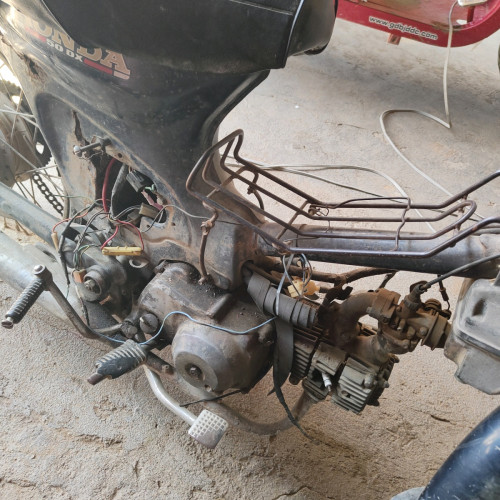 ម៉ូតូលក់