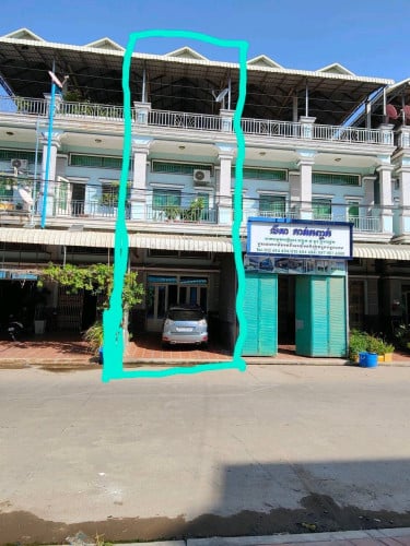ផ្ទះលក់នៅបុរី ធូលន ចោមចៅមាន៤បន្ទប់គេង ៥បន្ទប់ទឹក នៅជាប់ផ្លូវធំ ផ្លូវក្លោងទ្វារផ្សារ លនស៊ីធីចោមចៅ