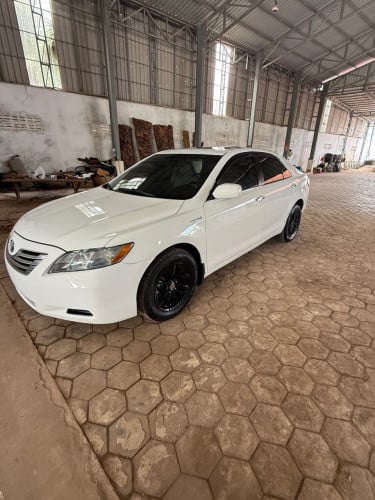 ឡានលក់ 08
