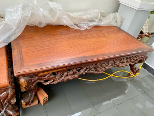 គ្រែជើងគ្រុជទឹកដៃពិសេស ធានាឈើស្ងួត ឈើខ្មែរ100% មាន២គ្រែ គ្រែ១ 3500$