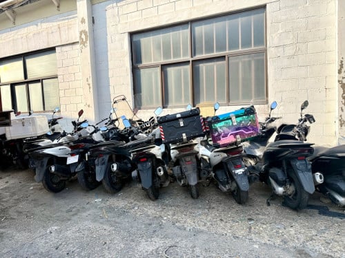 មួយគ្រឿង 1800$ រៀបម៉ូតូដាទូកុងតាណឺជួនអតិថិជននៅខ្មែរ