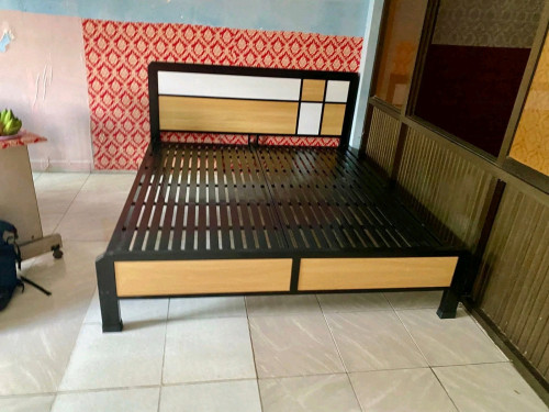 ទូទឹកក 190$ និងគ្រែគេង110$