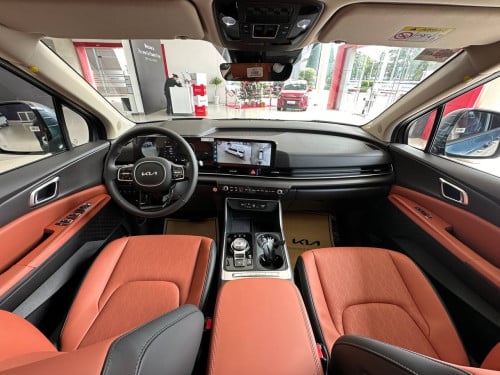 សេរីថ្មី 2027 Kia Carnival មានក្នុងស្ដុក ម៉ាស៊ូត