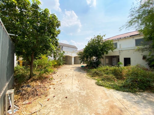 ដីកែងជួលស្ថិតនៅភ្នំពេញថ្មី ចុះពីផ្លូវហាណូយតែ500ម៉ែត្រ