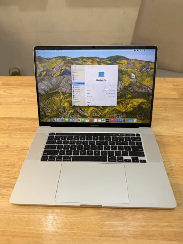 តម្លៃ $630 MacBook Pro 2019 16" CPU: Core i9 Ram: 16GStorage: 1TB VGA: 4GB Battery: 95%